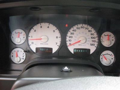 Dodge Ram 1500 2004 photo 4