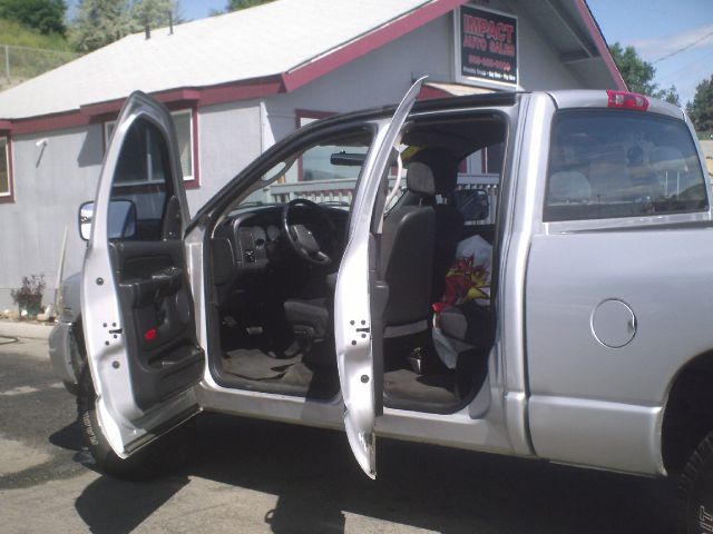Dodge Ram 1500 2004 photo 2