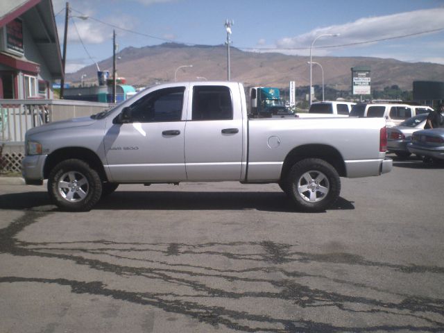 Dodge Ram 1500 2004 photo 4
