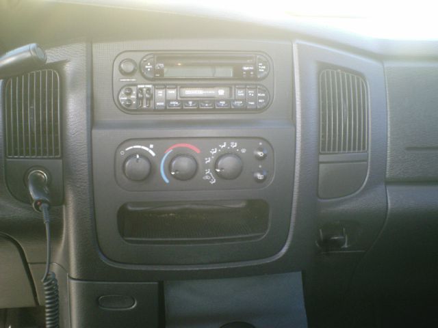 Dodge Ram 1500 2004 photo 8