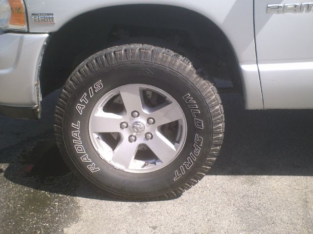 Dodge Ram 1500 2004 photo 9