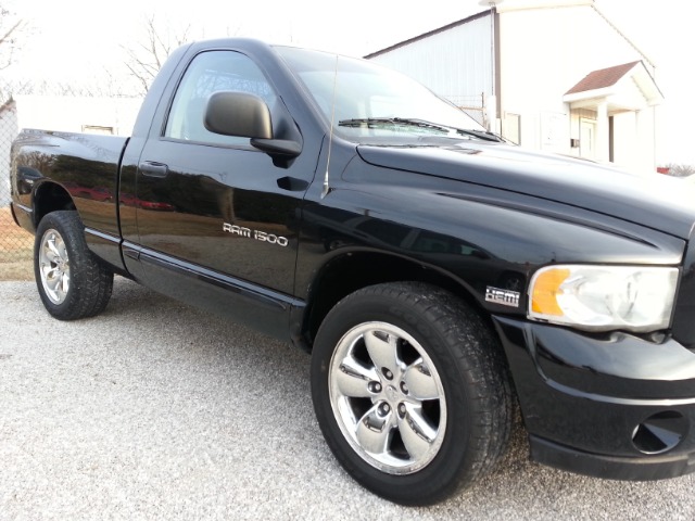 Dodge Ram 1500 2004 photo 3