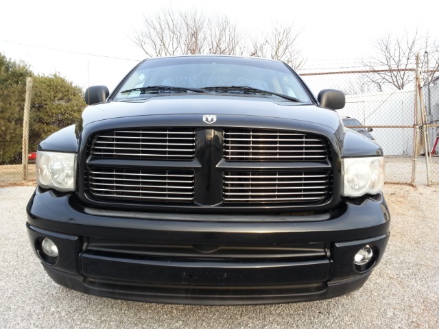 Dodge Ram 1500 2004 photo 4
