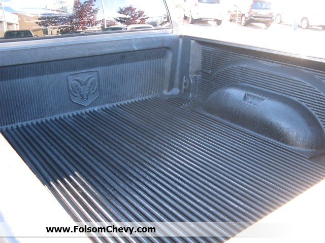 Dodge Ram 1500 2004 photo 3