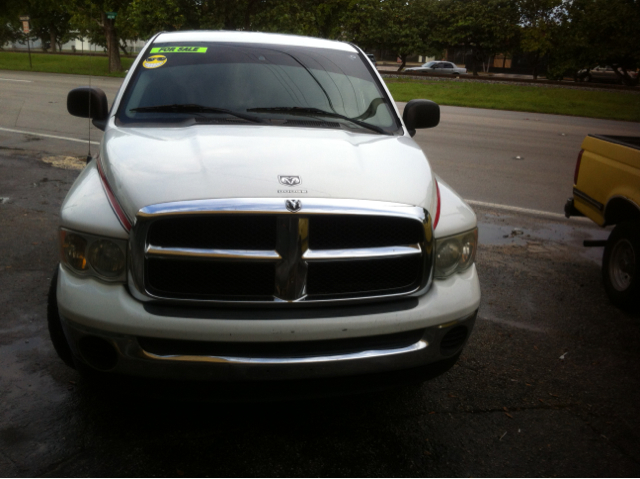 Dodge Ram 1500 2004 photo 2