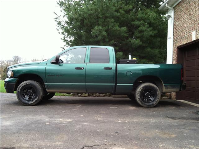 Dodge Ram 1500 SLT Pickup Truck