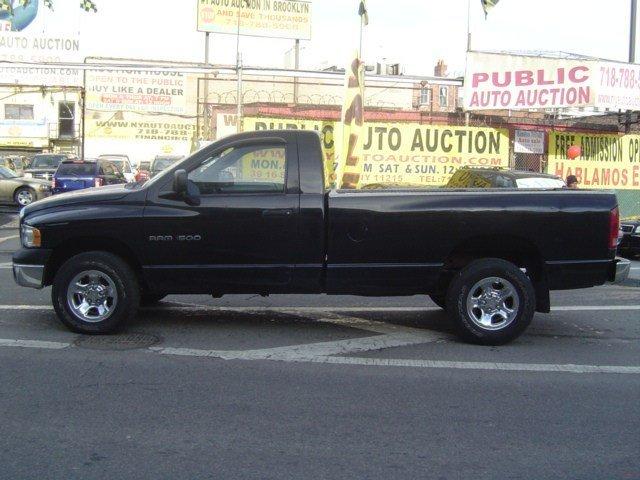 Dodge Ram 1500 2004 photo 2