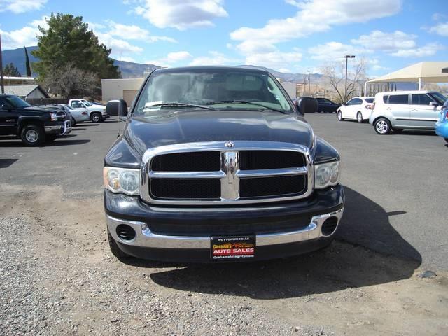 Dodge Ram 1500 2004 photo 3