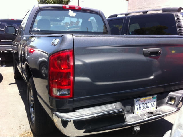 Dodge Ram 1500 2004 photo 2