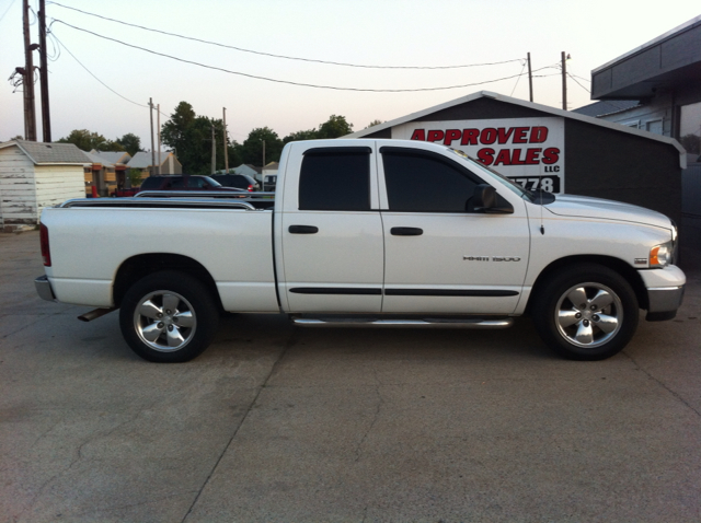 Dodge Ram 1500 2004 photo 2