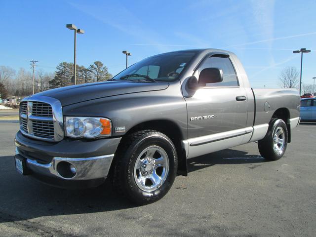 Dodge Ram 1500 2004 photo 3