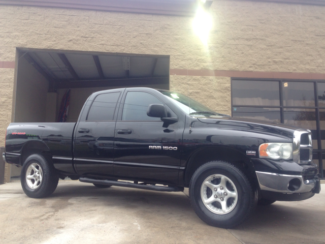 Dodge Ram 1500 2004 photo 4