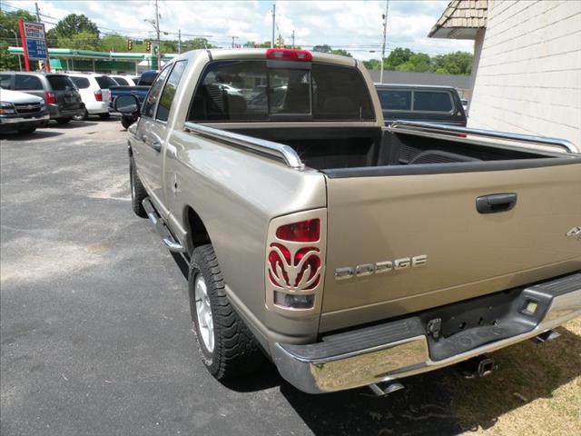 Dodge Ram 1500 2004 photo 3