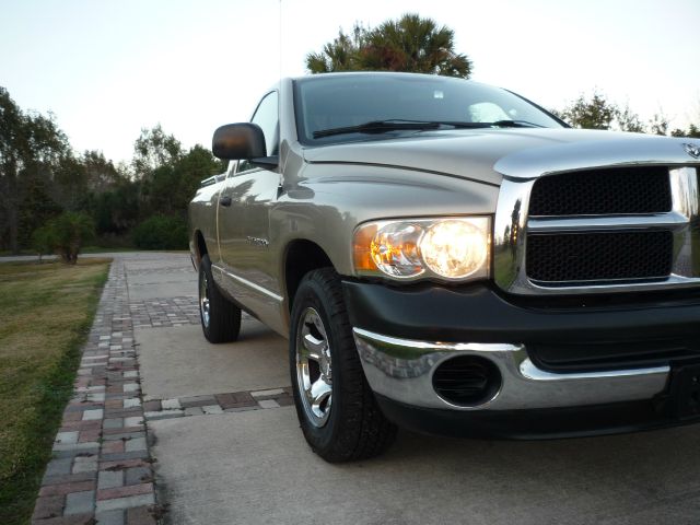 Dodge Ram 1500 2004 photo 3