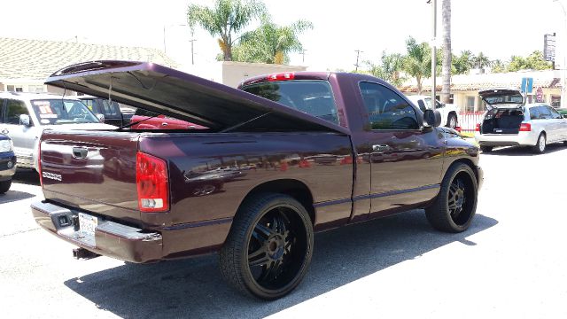 Dodge Ram 1500 2004 photo 3