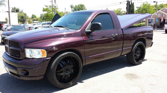 Dodge Ram 1500 2004 photo 4
