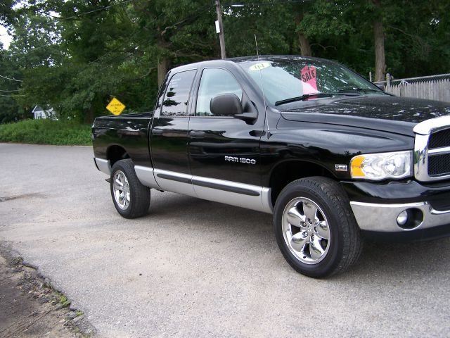 Dodge Ram 1500 2004 photo 1