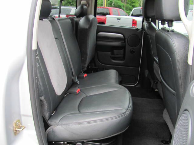 Dodge Ram 1500 2004 photo 13