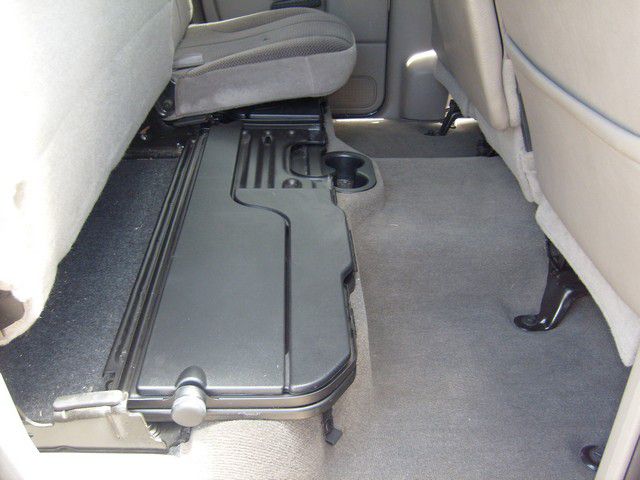 Dodge Ram 1500 2004 photo 16