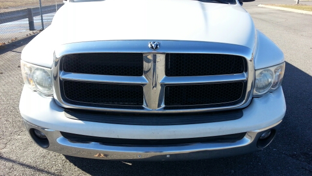 Dodge Ram 1500 2004 photo 2