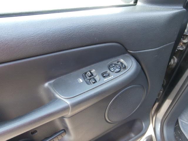 Dodge Ram 1500 SLT Pickup Truck