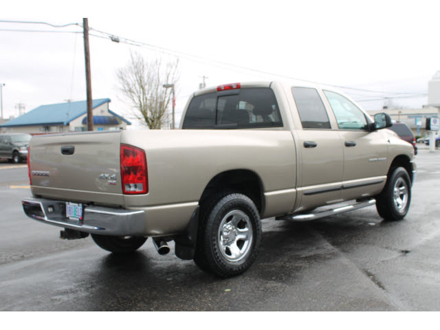 Dodge Ram 1500 2004 photo 2