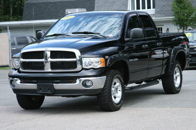 Dodge Ram 1500 2004 photo 2