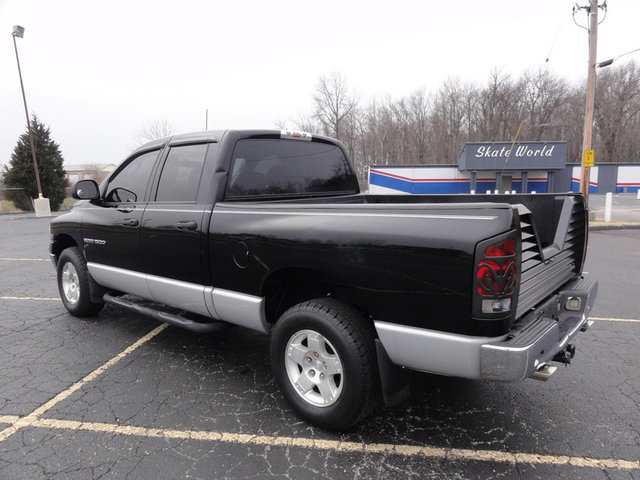 Dodge Ram 1500 2004 photo 3