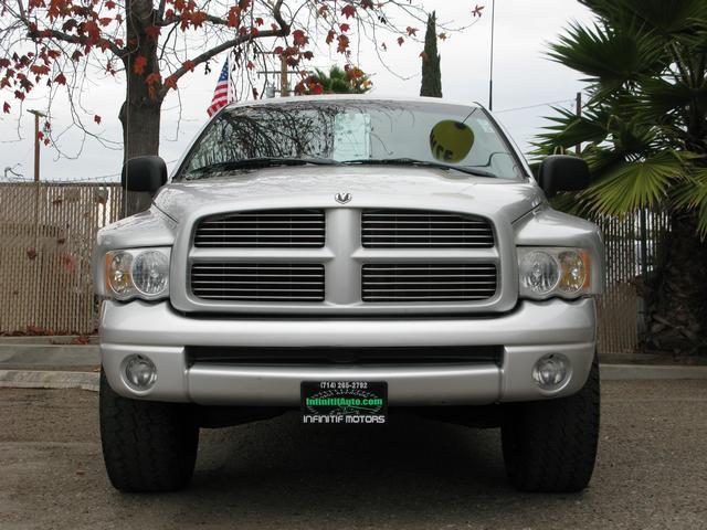 Dodge Ram 1500 SLT Pickup Truck