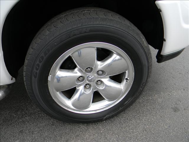 Dodge Ram 1500 2004 photo 1