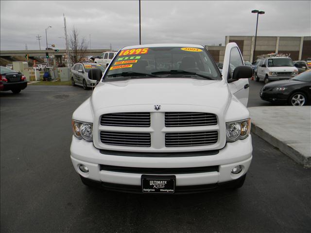Dodge Ram 1500 2004 photo 2
