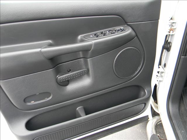 Dodge Ram 1500 2004 photo 5