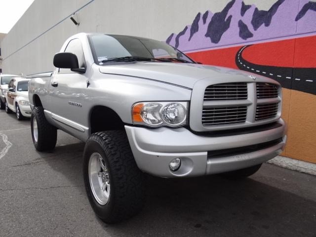 Dodge Ram 1500 2004 photo 1