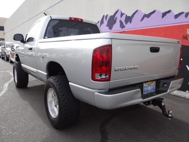 Dodge Ram 1500 2004 photo 2