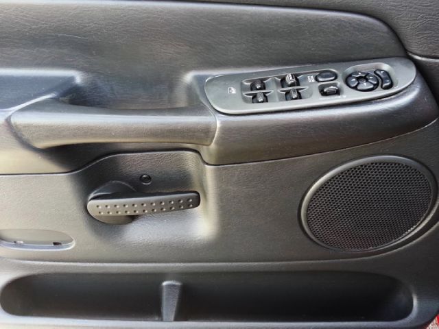 Dodge Ram 1500 2004 photo 11
