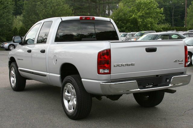 Dodge Ram 1500 2004 photo 3