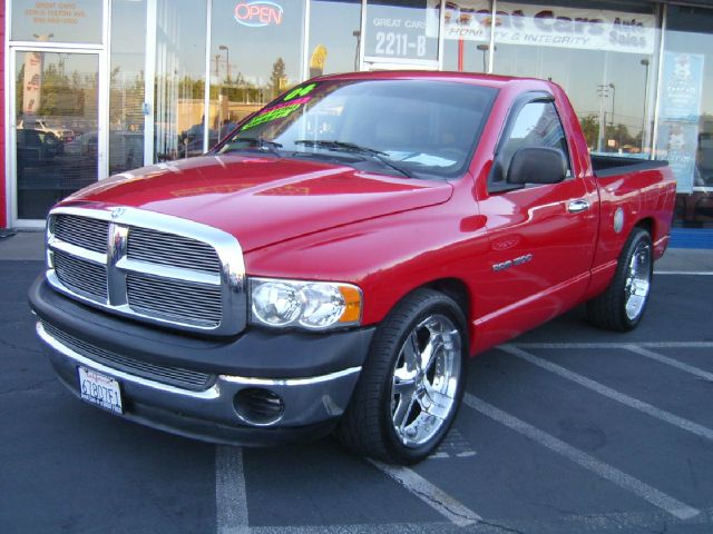 Dodge Ram 1500 2004 photo 2