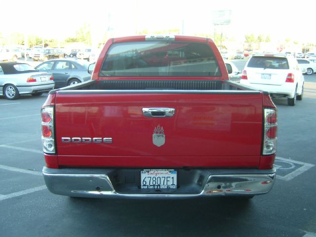 Dodge Ram 1500 2004 photo 3