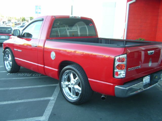 Dodge Ram 1500 2004 photo 4
