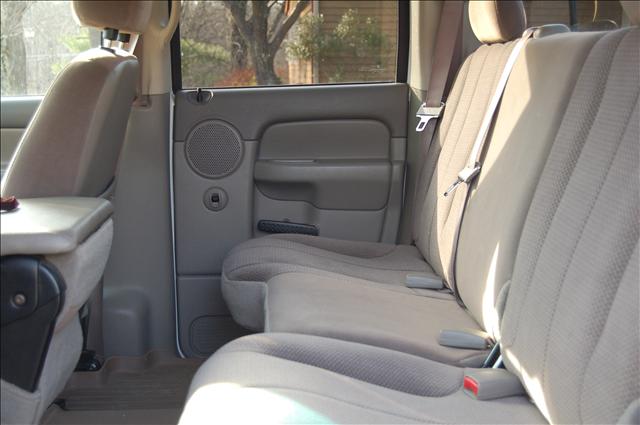 Dodge Ram 1500 2004 photo 4