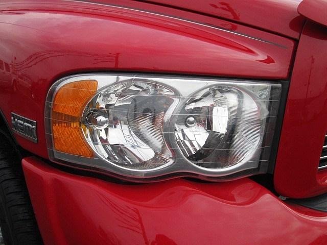 Dodge Ram 1500 2004 photo 2