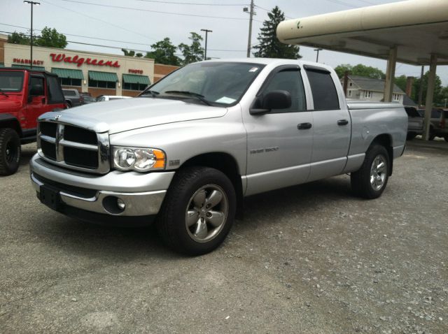 Dodge Ram 1500 2004 photo 2