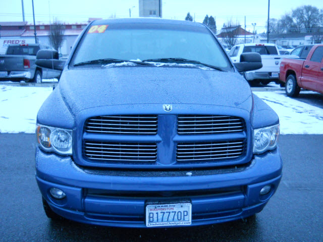 Dodge Ram 1500 2004 photo 2