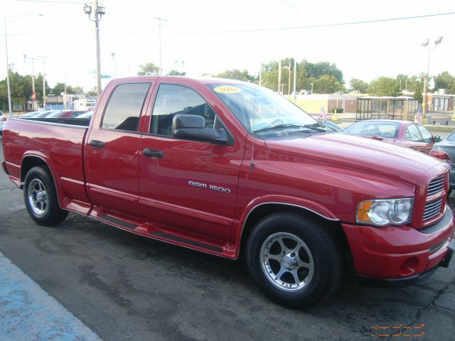 Dodge Ram 1500 2004 photo 3