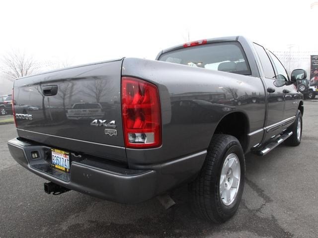 Dodge Ram 1500 2004 photo 2