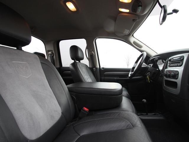 Dodge Ram 1500 2004 photo 4
