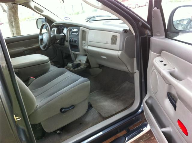 Dodge Ram 1500 2004 photo 5