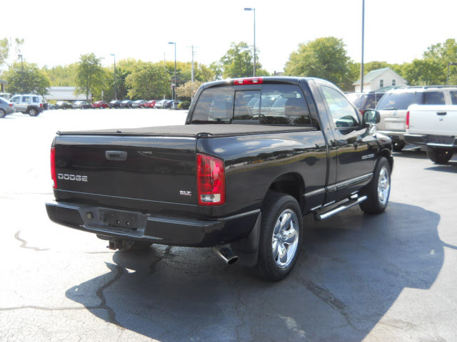 Dodge Ram 1500 2004 photo 4