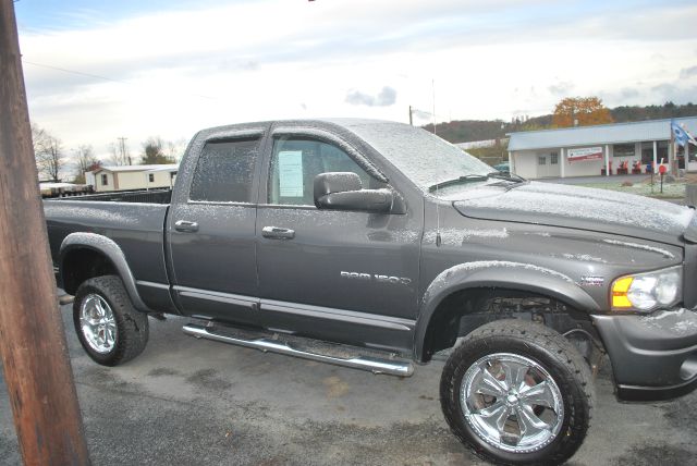 Dodge Ram 1500 2004 photo 1