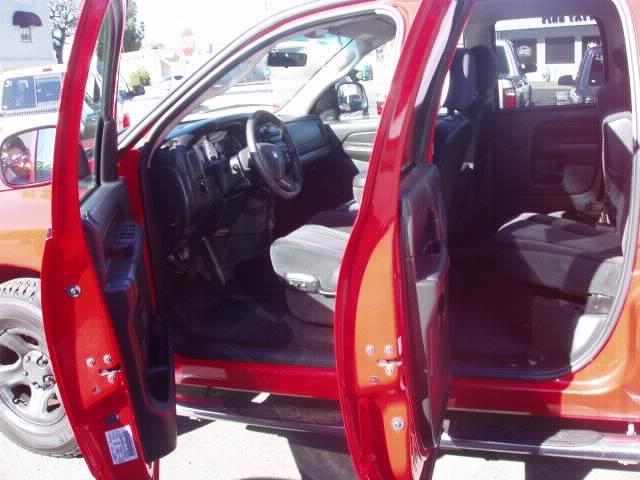 Dodge Ram 1500 2004 photo 2